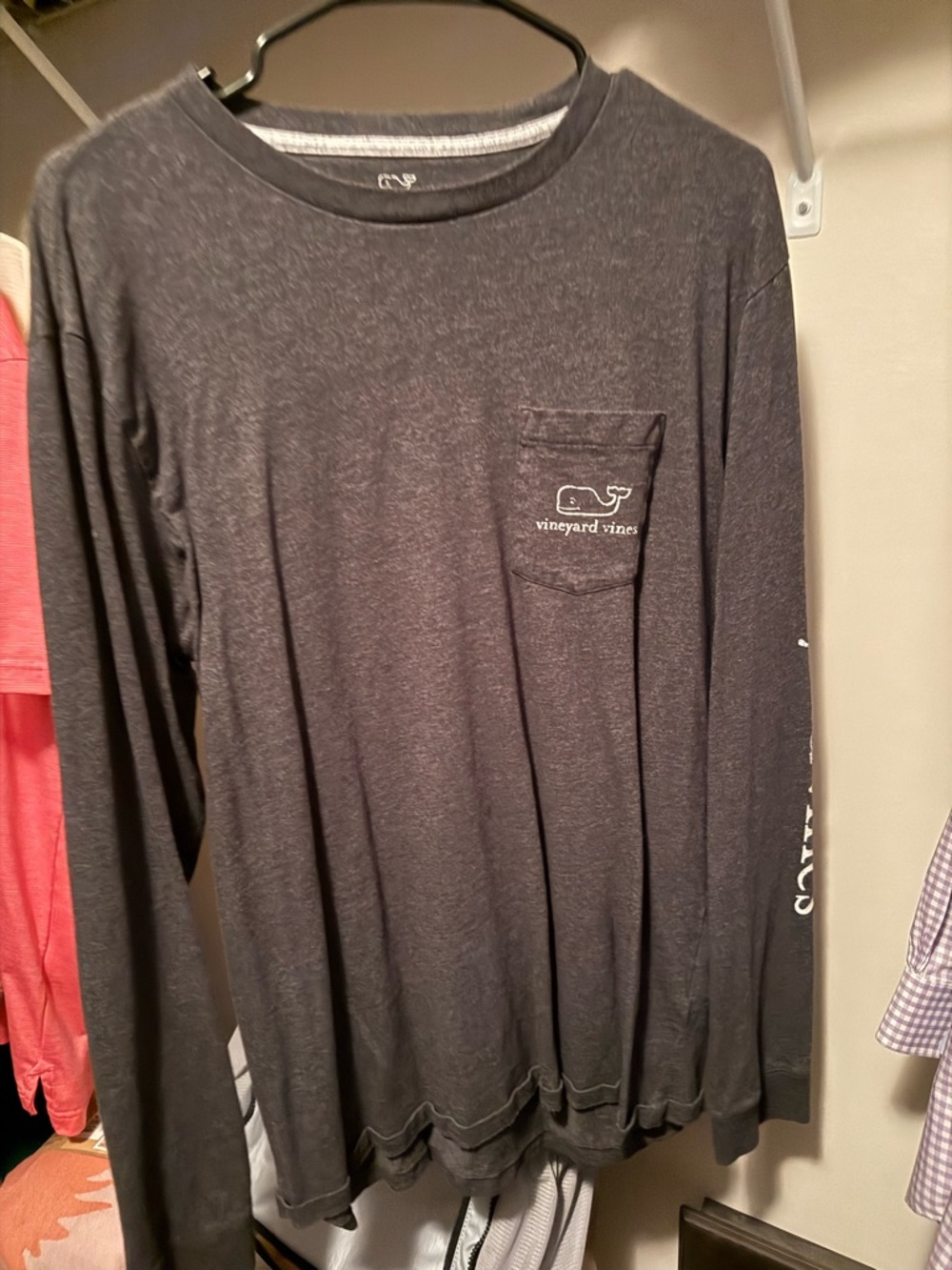 Vineyard Vines Men's Long-Sleeve Pocket Tee - charcoal color